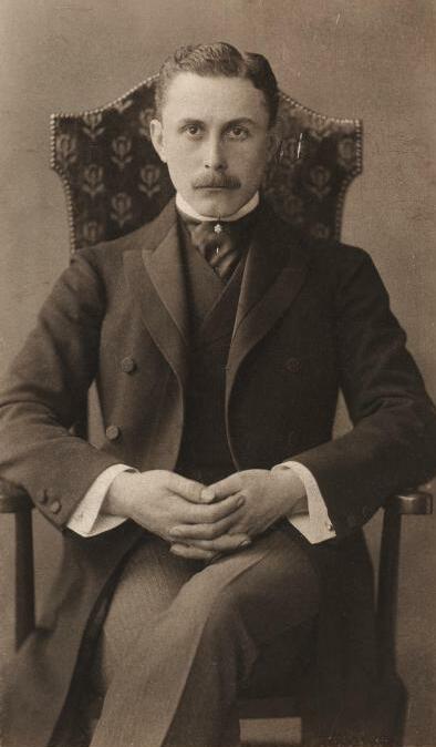 Adolf Loos, photographed by Otto Mayer, c.1904